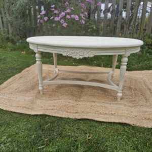 A Beautifully Upcycled Vintage Coffee Table.