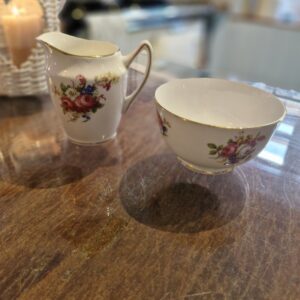 A little "Dimond" Fine bone china Creamer jug & sugar bowl set.