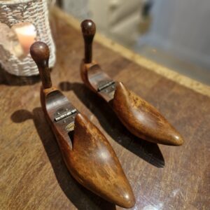 Antique Pair of shoe tree's -' Randalls'.