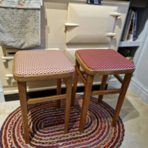 A PAIR OF Lovely Pretty SMALL VINTAGE.-SOLD.